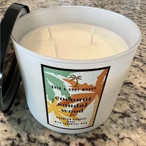 Bath & Body Works: 14.5 oz 3-Wick Candle: Coconut Sandalwood